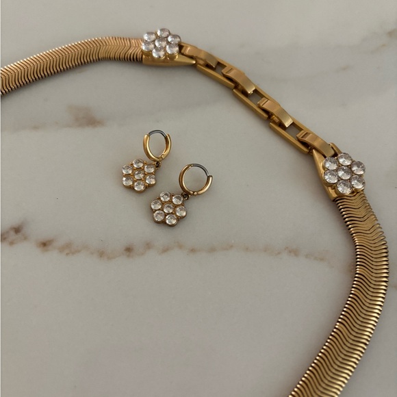 Clare V. 14k Gold-Plated Snake
Chain Necklace and Earring Set - Picture 3 of 9